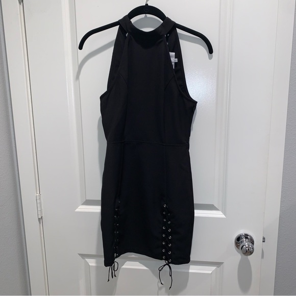 by the way. “Valerie” Lace Up Dress in Black - Picture 7 of 9